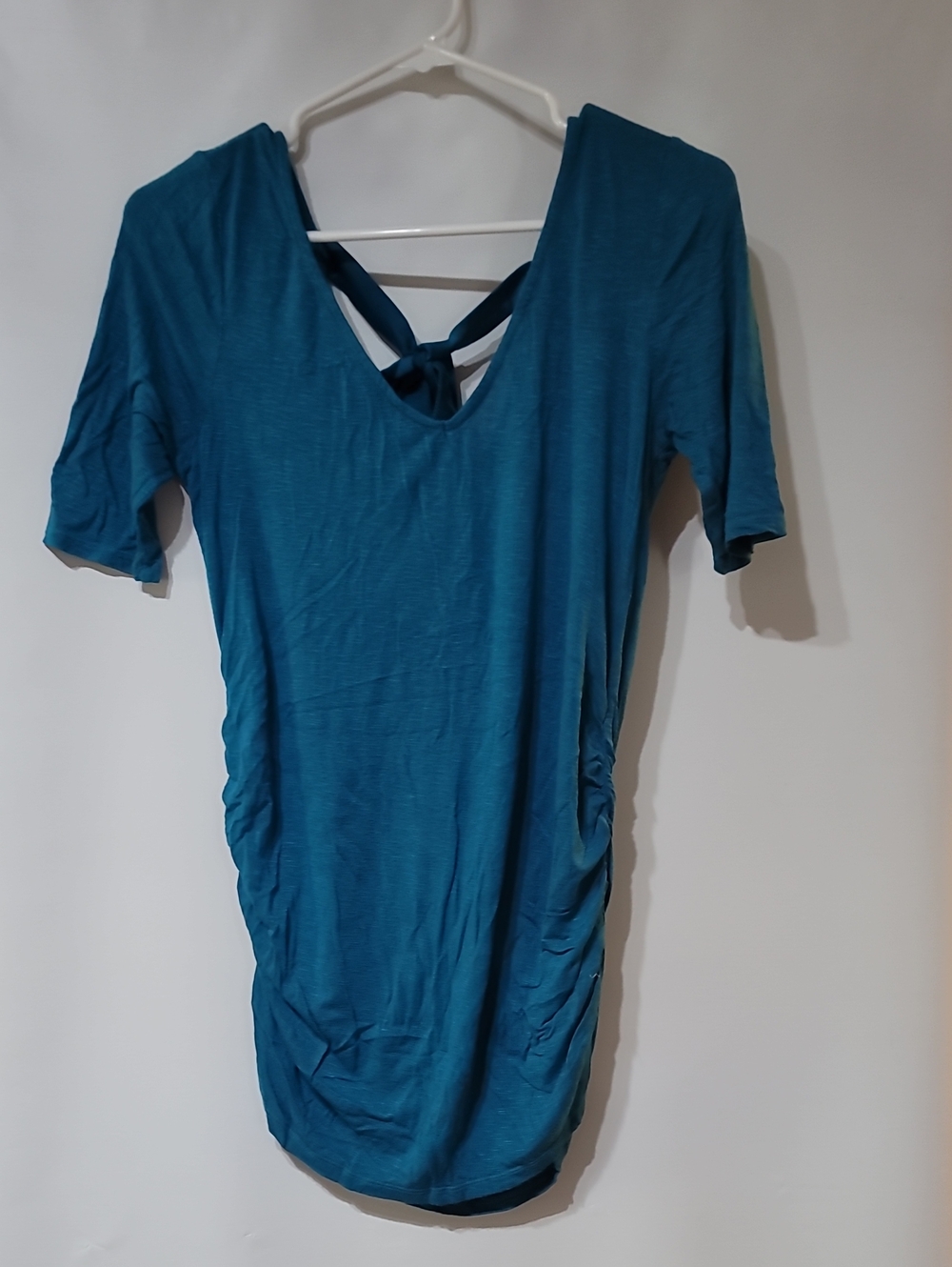 Jessica Simpson Teal Short-Sleeve V-Back Tunic
